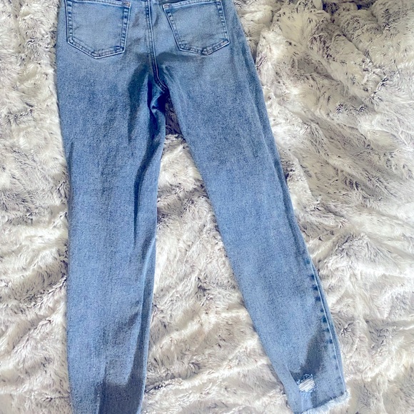 Tinseltown size 5 distressed skinny jeans - Picture 2 of 4